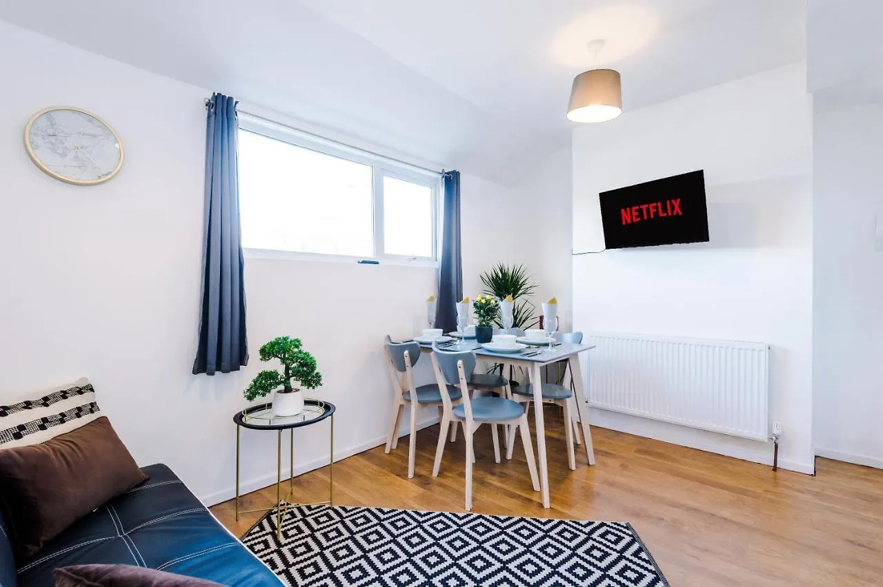 Empire Blackpool Apartments - Dickson Road 0*,