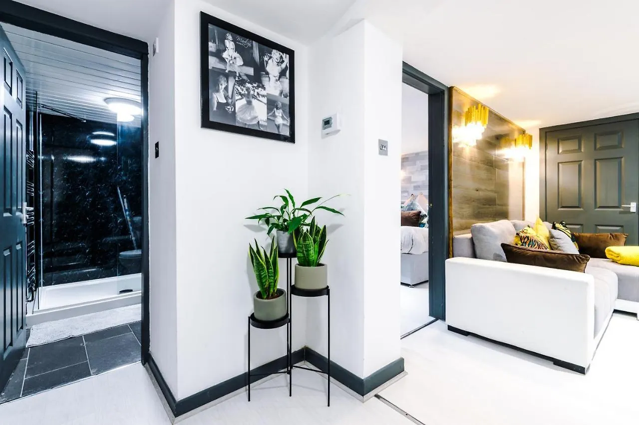 Empire Blackpool Apartments - Dickson Road